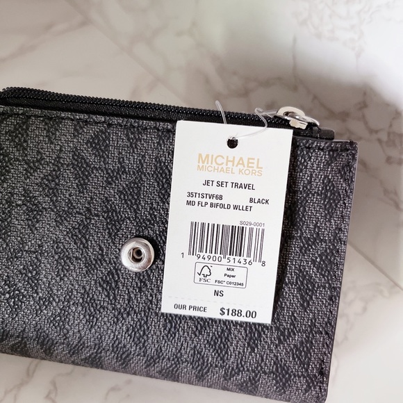 Michael Kors JST Medium Flap Bifold Wallet - Picture 7 of 7